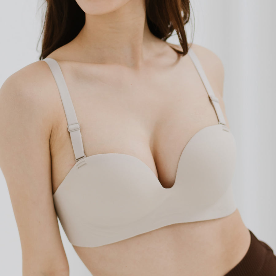 No Bulge! Lifting Seamless Wireless Bra in Velvet Creme