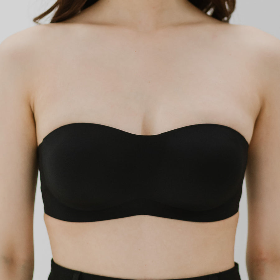 Minimalist Chic! Lightly-Lined Seamless Strapless Wireless Bra in Black