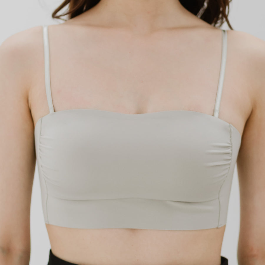 Minimalist Chic! Ruched Lightly-Lined Seamless Midi Strapless Wireless Bra in Hojicha Latte
