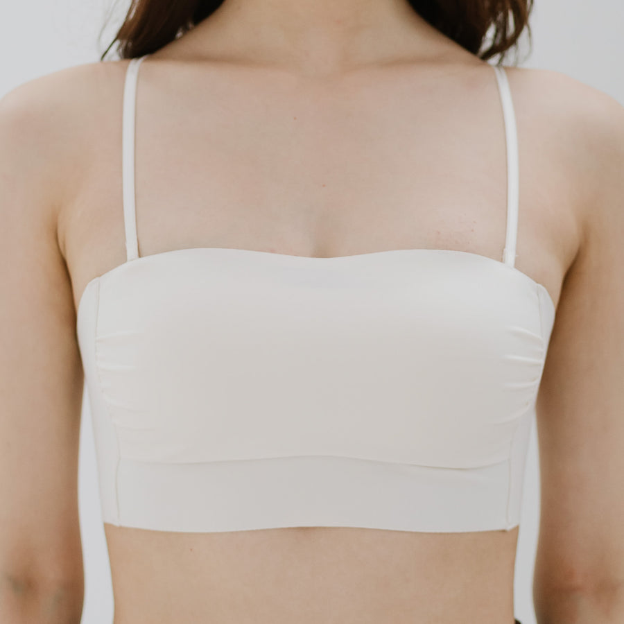 Minimalist Chic! Ruched Lightly-Lined Seamless Midi Strapless Wireless Bra in Meringue
