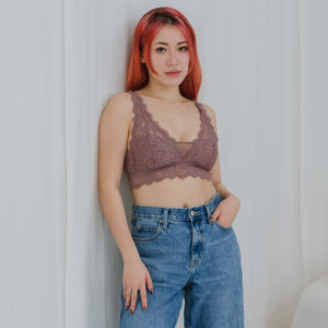 Petal Soft! Lace Lightly-Lined Bralette in Mulberry