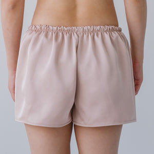 Luxurious Cooling Crease-less Satin Shorts in Champagne Mist
