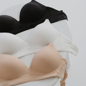 Timeless Essential! Plunge-Back Lightly-Lined Wireless T-Shirt Bra in Black