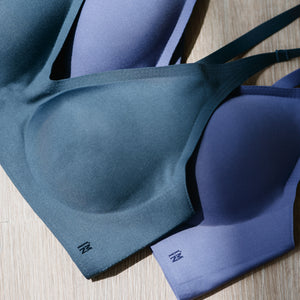Air-ee Seamless Bra in Midnight Blue - V-Neck (Signature Edition)