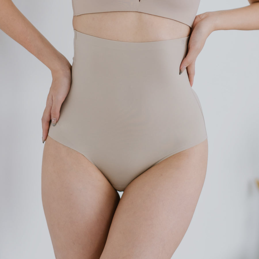 AIR-SHAPER Super High-Rise Seamless Cheekie (Gentle Compression)