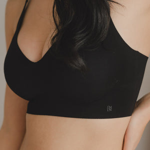 air-ee V-Neck Seamless Pullover Bra (Signature Edition) in Black