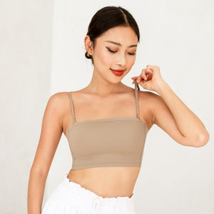 Minimalist Ultra-Smooth Concealer! Lightly-Lined Seamless Strapless Wireless Bra in Toffee Latte