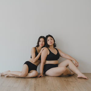 Hello Period! Overnight Seamless Mid-Rise Cheekie in Buttery Black