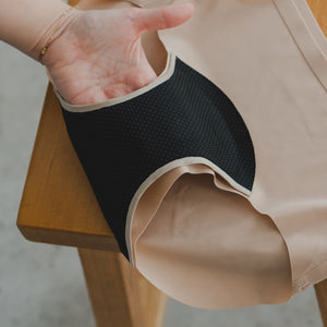 No-Camel-Toe SmoothGuard Seamless Mid-Rise Cheekie in Buttery Milk Tea