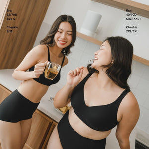 Forme+ V-plunge Wireless Seamless Bra (Machine Wash Edition) in Black