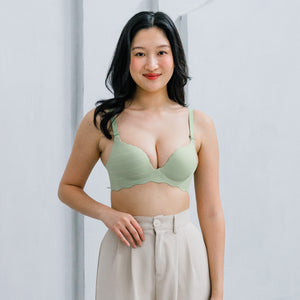 Perk Me Up! Smooth Weave Seamless Super Push Up Wireless Bra in Matcha Latte