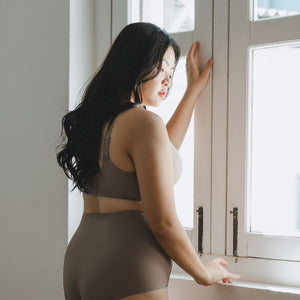 Forme+ V-plunge Wireless Seamless Bra (Machine Wash Edition) in Storm Mocha