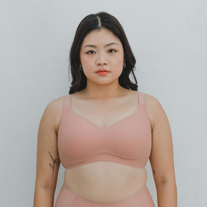 Forme+ V-plunge Wireless Seamless Bra (Machine Wash Edition) in Rosy Peach