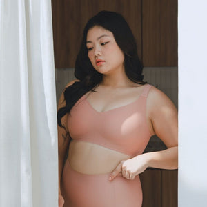 Forme+ V-plunge Wireless Seamless Bra (Machine Wash Edition) in Rosy Peach