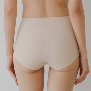 Forme Set in Barely Nude