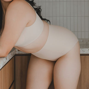 Forme Set in Barely Nude