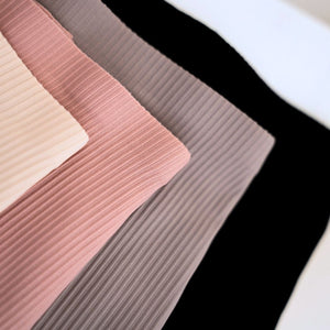 Forme Seamless Super Mid-Rise Rise Cheekie in Barely Nude