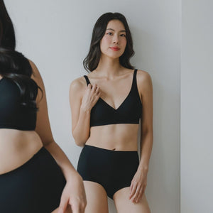 Forme Set in Black