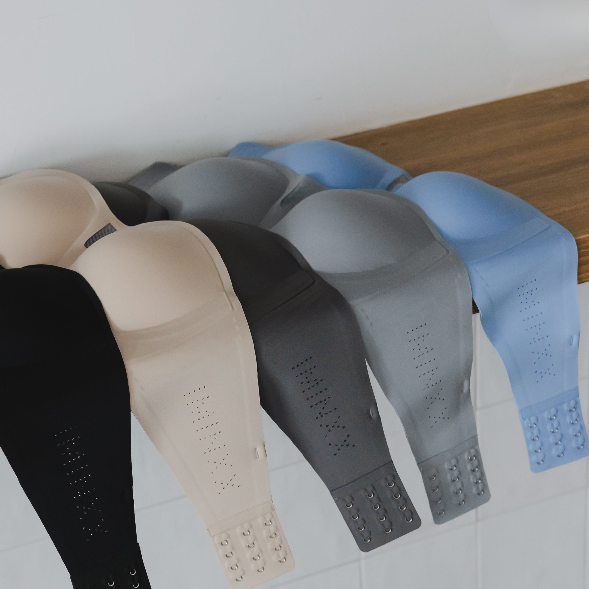 air-ee Anti-Slip Seamless Strapless Bra (Machine Wash Edition)