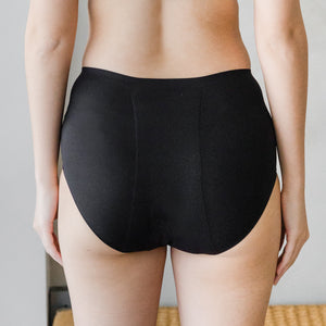 Hello Period! Seamless High-Rise Cheekie in Buttery Black