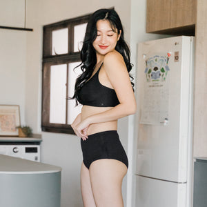 Hello Period! Seamless High-Rise Cheekie in Buttery Black