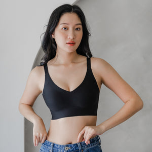 air-ee+ Seamless Bra in Black (Signature Edition)