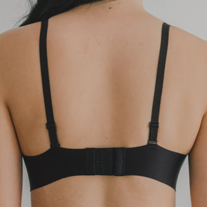 Timeless Essential! Mesh Lightly-Lined Seamless Wireless T-Shirt Bra in Black