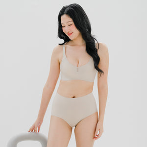 air-ee V-Sculpt Seamless Bra (Machine Wash Edition) in Almond Nude