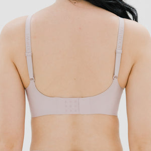 air-ee V-Sculpt Seamless Bra (Machine Wash Edition) in Creamy Sakura (Limited Edition)