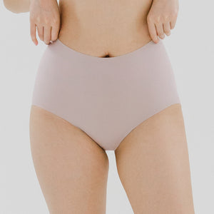 air-ee No-Wedgie Super High-Rise Seamless Cheekie (Signature Edition) in Creamy Sakura (Limited Edition)