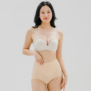 air-Shaper! No-Wedgie Super Mid-Rise Seamless Cheekie (Medium Compression) in Butter Nude