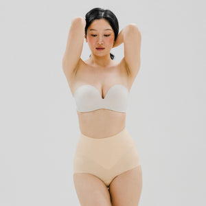 air-Shaper! No-Wedgie Super Mid-Rise Seamless Cheekie (Medium Compression) in Butter Nude