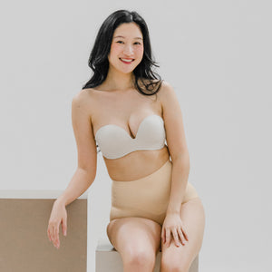 air-Shaper! No-Wedgie Super Mid-Rise Seamless Cheekie (Medium Compression) in Butter Nude