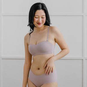 Full Scoop! Seamless Lightly-lined Anti-slip Strapless Wireless Bra in Creamy Sakura