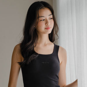 HeatHug! Thermal 2-in-1 Sleeveless with In-Built Bra Top in Black