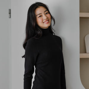 HeatHug! Thermal 2-in-1 Turtle Neck Long Sleeve with In-Built Bra Top in Black