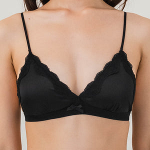 Soft Bloom Lace Bralette in Black