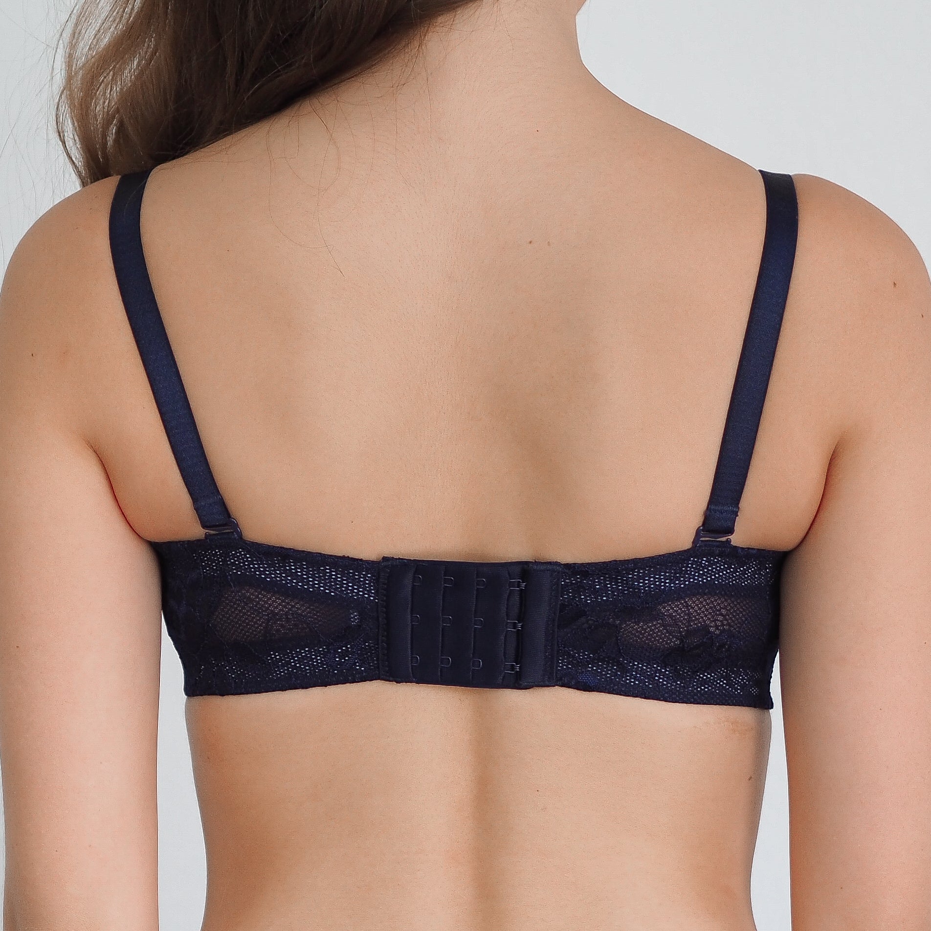Laced It Up! Non-Slip Strapless Push Up Bra Tagged 36A/80A