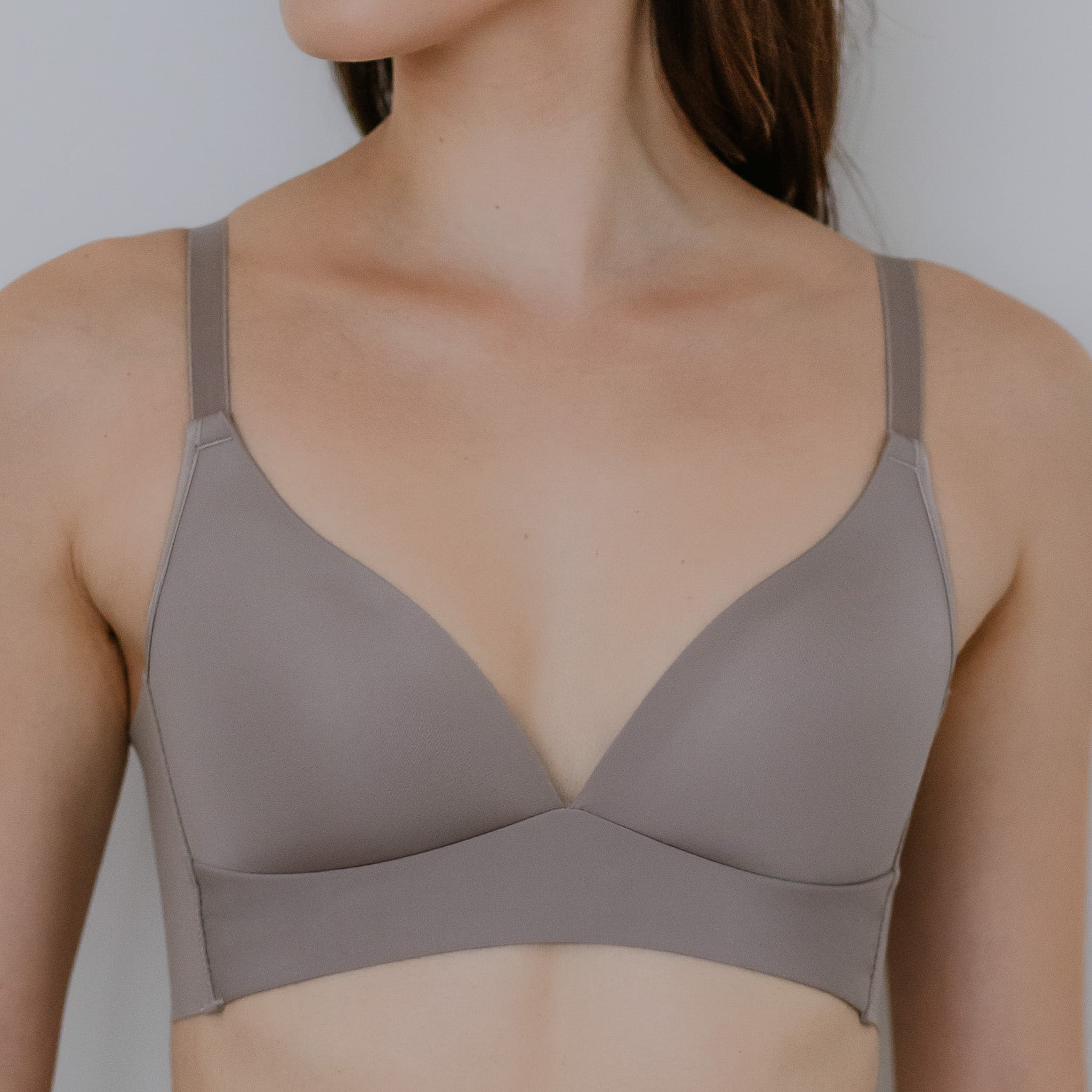 Signature Smooth Non Padded Deep V Non-Wired Bra