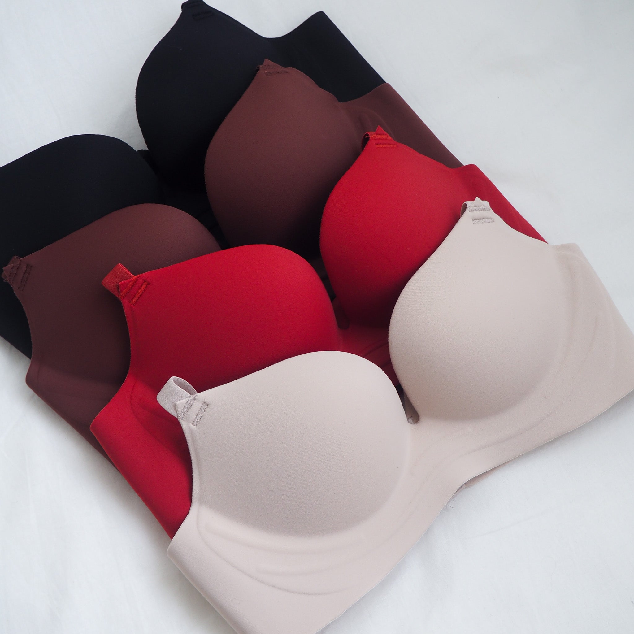 No Bulge! Seamless Wireless Bra in Velvet Black