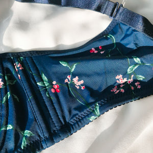 All-Day Comfort Wireless Bra in Midnight Bloom (Size M Only)