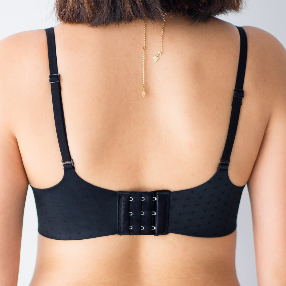 OOMPH! Velvet-Matte Teardrop 2-Way Wireless Push Up Bra in Black