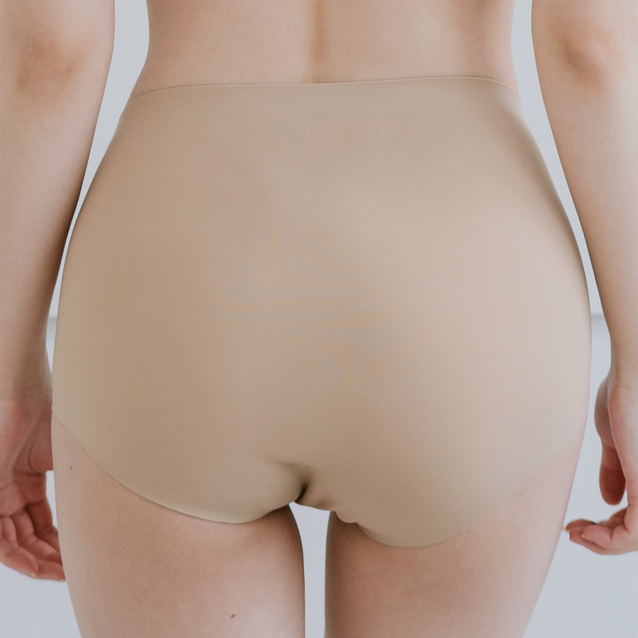 Premium Mid-Rise Seamless Butthugger in Toffee Cream