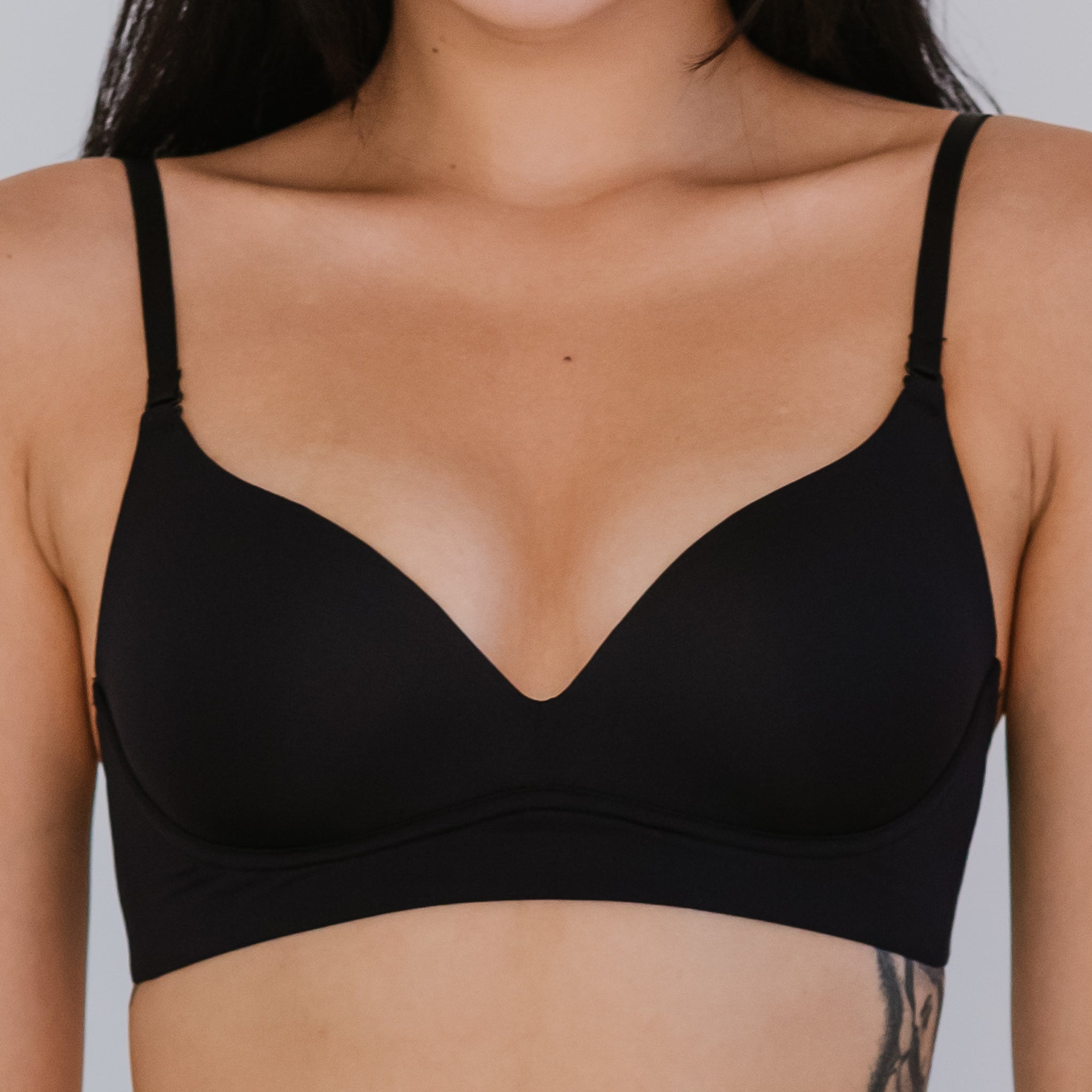 Timeless Essential! Plunge-Back Lightly-Lined Wireless T-Shirt Bra in