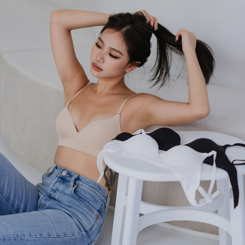 Timeless Essential! Plunge-Back Lightly-Lined Wireless T-Shirt Bra