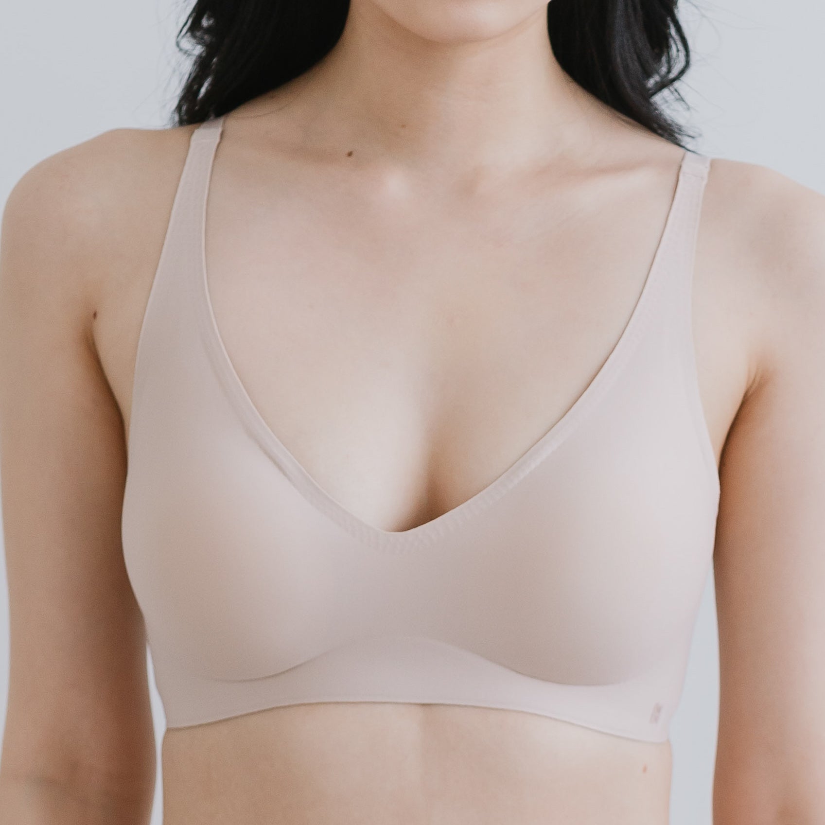 Women's Cloud Bra Bandeau Smooth and Seamless V Neck One Smooth