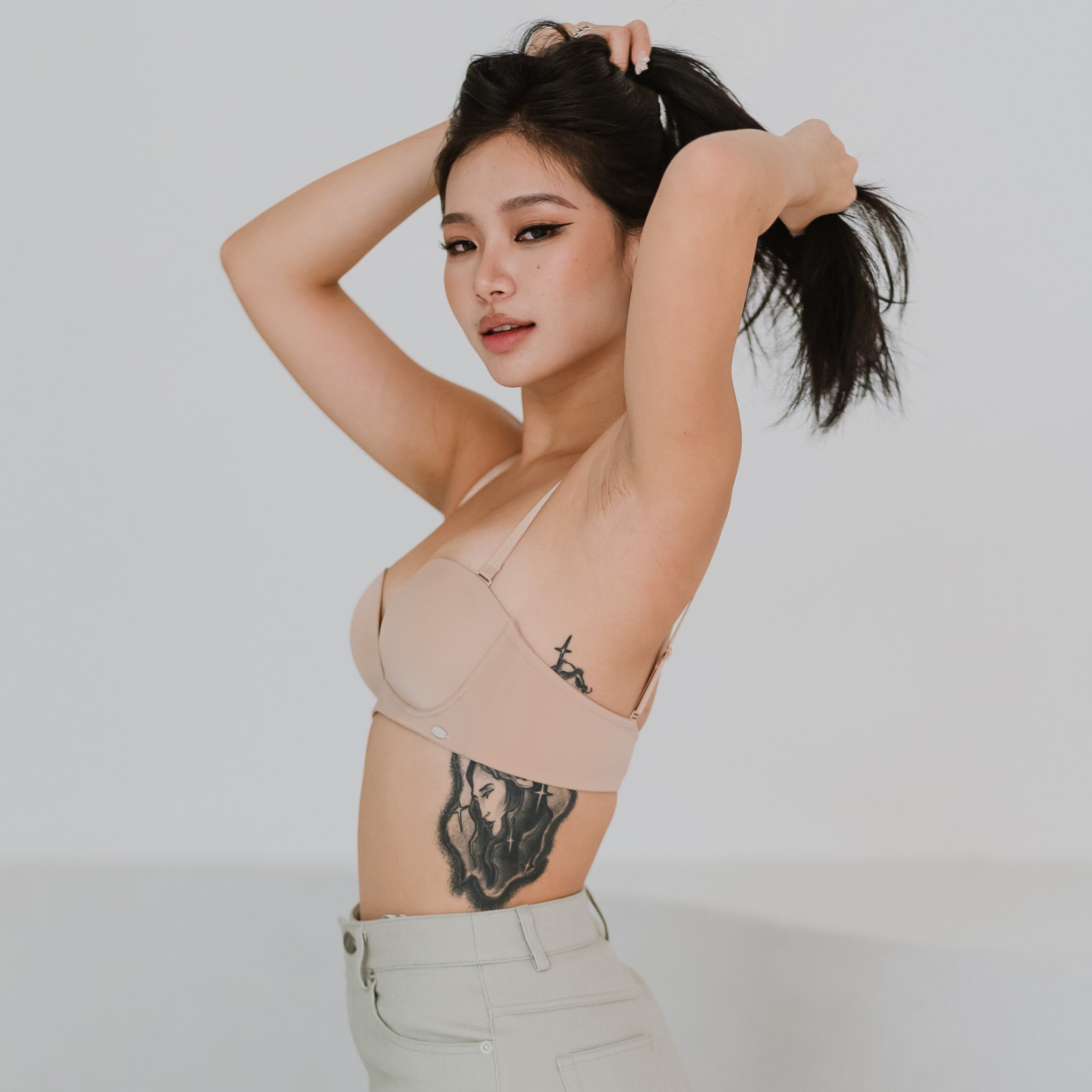 Ivory Nude