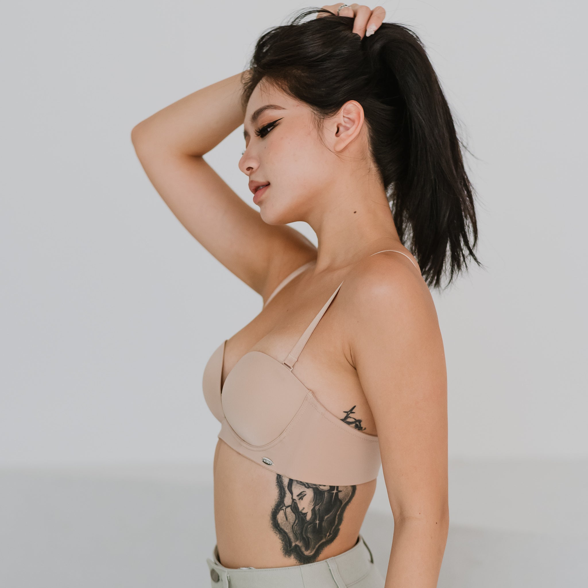 Ivory Nude