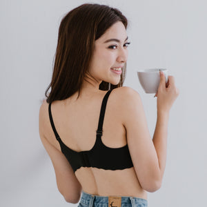 Perk Me Up! V2.0 Seamless Super Push Up Wireless Bra in Velvety Black (Size S & XL Only)