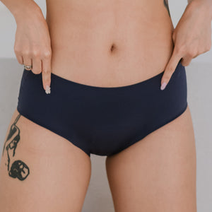 Hello Period! Seamless Mid-Rise Cheekie in Buttery Teal Marine